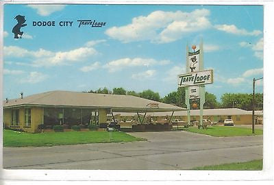 TraveLodge-Dodge City,Kansas.Vintage postcard front