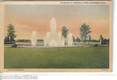 Fountain in Memorial Park-Muskegon,Michigan - Cakcollectibles
