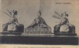 Poupees Japonaises:l'empereur entre les deux gardiens de temple shintoiste Post Card - 1