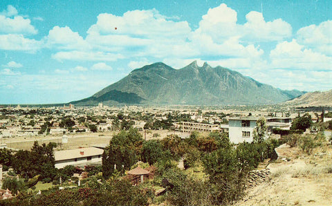 Saddle Back Mountain - Monterrey,Mexico Postcard