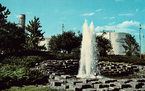 The Fountain at Dow Chemicals - Sarnia,Ontario,Canada Retro Postcard