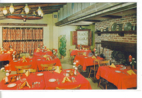 Interior View-Cock 'N Bull Restaurant at Peddler's Village-Lahska,Pa. - Cakcollectibles