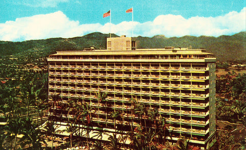 Princess Kaiulani Hotel - Waikiki,Hawaii.Vintage Postcard Front