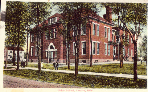 Vintage postcard front - Union School - Navarre,Ohio