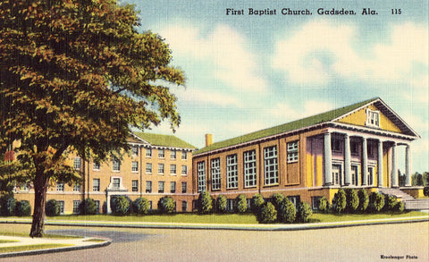Linen postcard front - First Baptist Church - Gadsden,Alabama