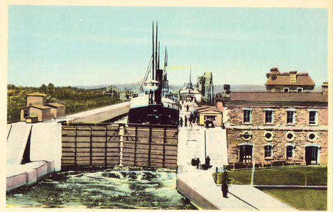 Vintage postcard front - Locks,Sault Ste. Marie - Ontario,Canada