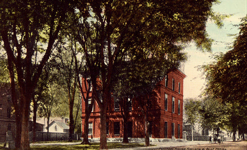 Vintage postcard front Custom House Square and Post office - Plattsburg,New York