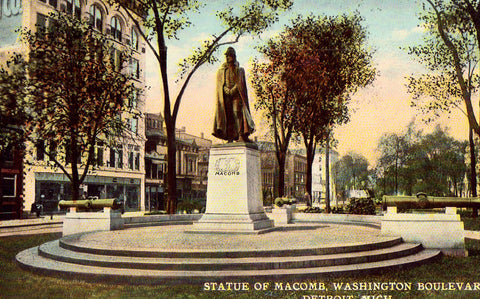 Vintage postcard Statue of Macomb,Washington Boulevard - Detroit,Michigan