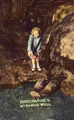 Linen postcard Brownie's Wishing Well,Cave of The Mounds - Blue Mounds,Wisconsin