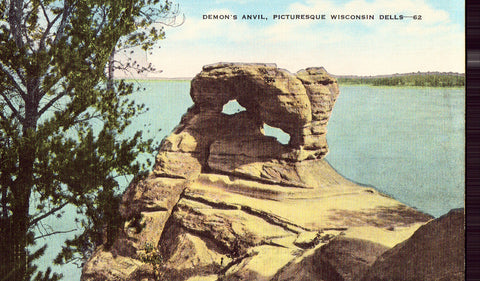 Linen postcard Demon's Anvil - Wisconsin Dells,Wisconsin