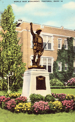 Linen postcard World War Monument - Fostoria,Ohio